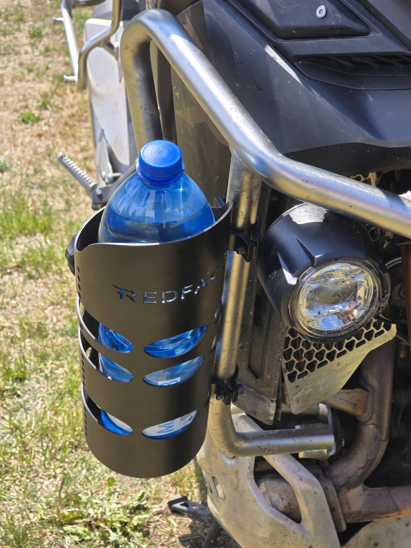 REDFACE ADV - Uchwyt motocyklowy na butelkę PET 1,5 L