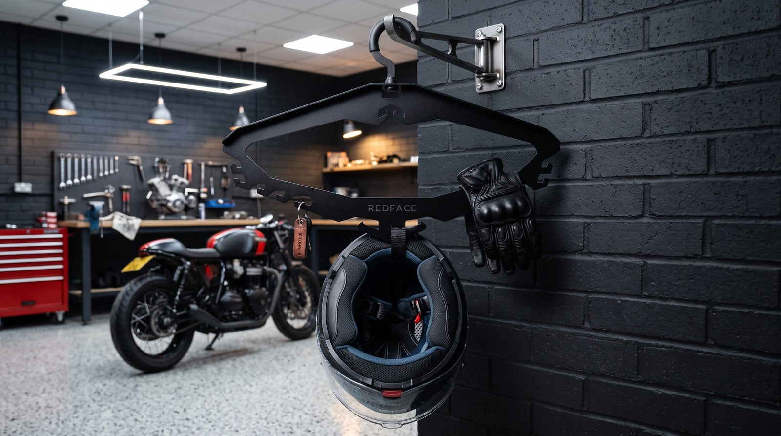REDFACE - Uniwersalny metalowy wieszak na kask i ubrania motocyklowe